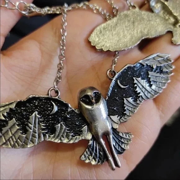 🦉 Retro Grunge Owl Moon Sky Necklace 🦉 - Picture 2 of 6